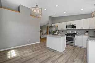 10011 Sheridan Rd, Pleasant Prairie, WI 53158 - Photo 16