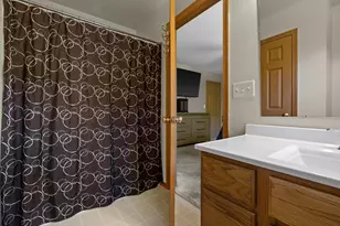10011 Sheridan Rd, Pleasant Prairie, WI 53158 - Photo 28