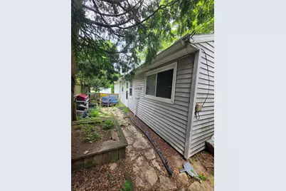 8329 W Auer Ave, Milwaukee, WI 53222 - Photo 4