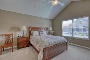W250N5002 William Dr, Sussex, WI 53072 - Photo 16