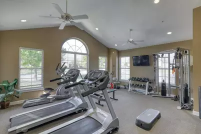 W250N5002  William Dr, Sussex, WI 53072 - Photo 36