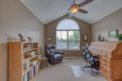 W250N5002  William Dr, Sussex, WI 53072 - Photo 24