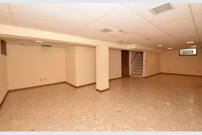 2205  Dwight St, Racine, WI 53403 - Photo 34
