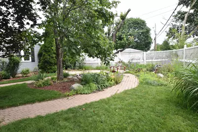 2205  Dwight St, Racine, WI 53403 - Photo 42