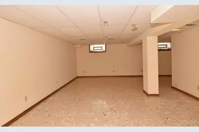 2205  Dwight St, Racine, WI 53403 - Photo 32