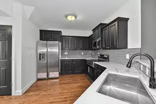 502A W Garfield Ave, Milwaukee, WI 53212 - Photo 4