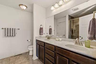 7201 W River Birch Dr, Mequon, WI 53092 - Photo 14