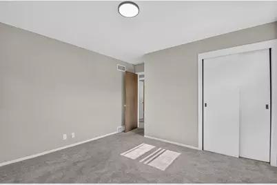 1008  Saxony Dr, Racine, WI 53402 - Photo 10
