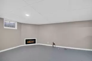 1008 Saxony Dr, Racine, WI 53402 - Photo 16