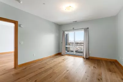 1550 E Royall Pl #710, Milwaukee, WI 53202 - Photo 10