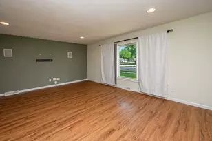 2267 W Grange Ave, Milwaukee, WI 53221 - Photo 8