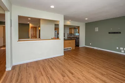 2267 W Grange Ave, Milwaukee, WI 53221 - Photo 10