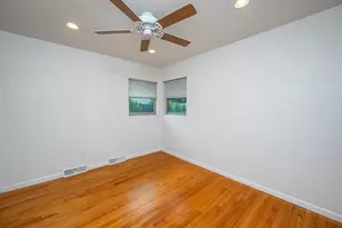 2267 W Grange Ave, Milwaukee, WI 53221 - Photo 22