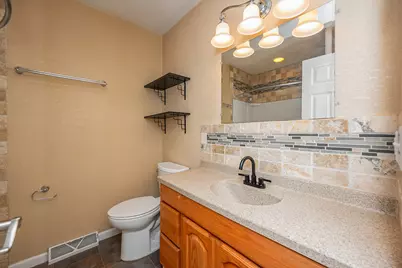 2267 W Grange Ave, Milwaukee, WI 53221 - Photo 24