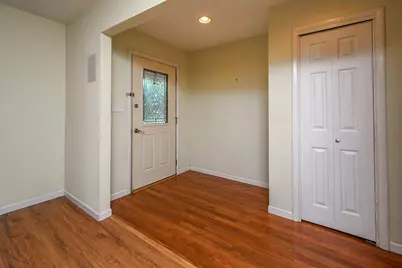 2267 W Grange Ave, Milwaukee, WI 53221 - Photo 6