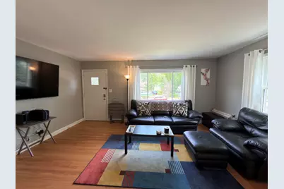 7501 W Vienna Ct, Milwaukee, WI 53216 - Photo 2