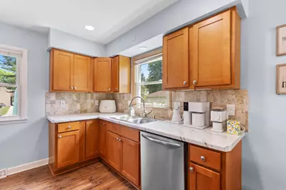 10156 W Montana Ave, West Allis, WI 53227 - Photo 6