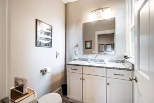 2803 E Holt Ave, Milwaukee, WI 53207 - Photo 14