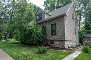 2803 E Holt Ave, Milwaukee, WI 53207 - Photo 28