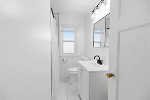 4324 N 15th St, Milwaukee, WI 53209 - Photo 8