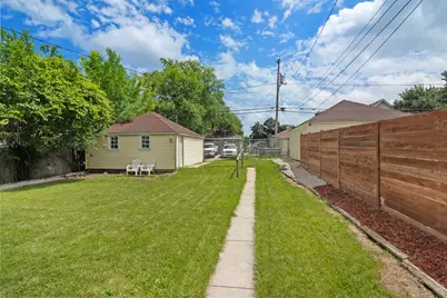 4324 N 15th St, Milwaukee, WI 53209 - Photo 18