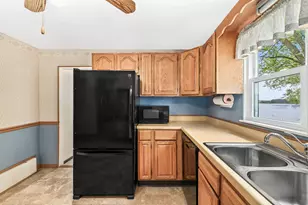 10117 195th Ave, Bristol, WI 53104 - Photo 12