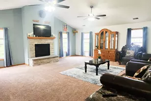 1134 N Sunnyslope Dr, Racine, WI 53406 - Photo 4