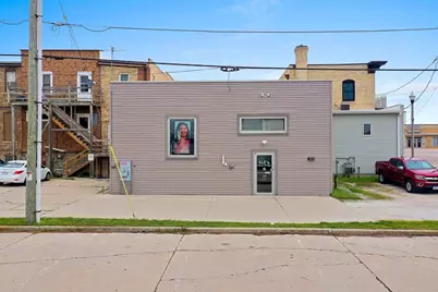 1604  Washington St, Two Rivers, WI 54241 - Photo 8