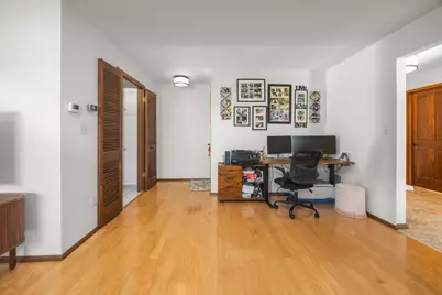 1118  Pilgrim Pkwy, Elm Grove, WI 53122 - Photo 6