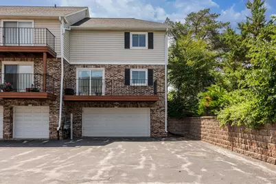 1118  Pilgrim Pkwy, Elm Grove, WI 53122 - Photo 48