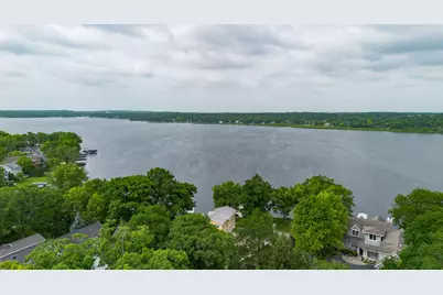 1703  Bark River Dr, Delafield, WI 53029 - Photo 50