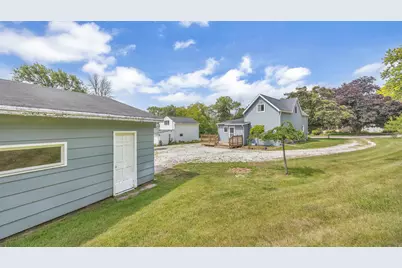 1151  Franklin Dr, Cleveland, WI 53015 - Photo 22