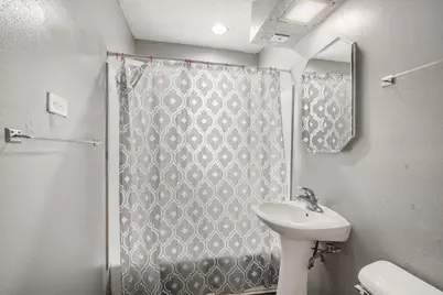 1978 S 76th St, West Allis, WI 53219 - Photo 18