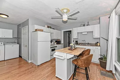 202 E Main St #202A, Racine, WI 53185 - Photo 12