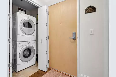 106 W Seeboth St #612, Milwaukee, WI 53204 - Photo 12