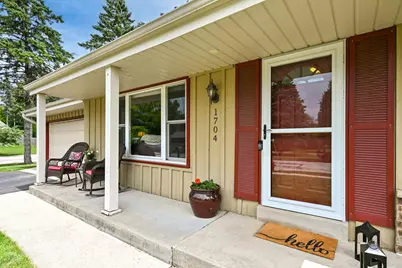 1704  16th Ave, Grafton, WI 53024 - Photo 2