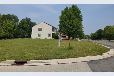 447  Northview Trl, Hartford, WI 53027 - Photo 6