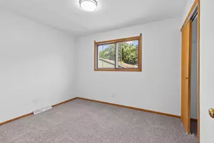 30012 Meadow Dr, Burlington, WI 53105 - Photo 8
