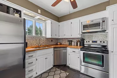 132 E Douglas St, Port Washington, WI 53074 - Photo 16