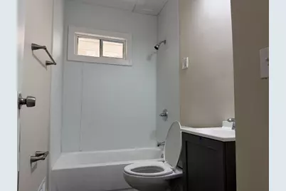2163 N 41st St #2165, Milwaukee, WI 53208 - Photo 6