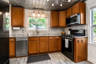 2000 S 72nd St, West Allis, WI 53219 - Photo 16