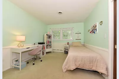 12765  Winthrop Ct, Brookfield, WI 53005 - Photo 16
