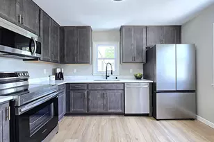 6169 W Spencer Pl, Milwaukee, WI 53218 - Photo 2