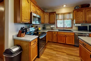 1505 Raveen St, Fort Atkinson, WI 53538 - Photo 12