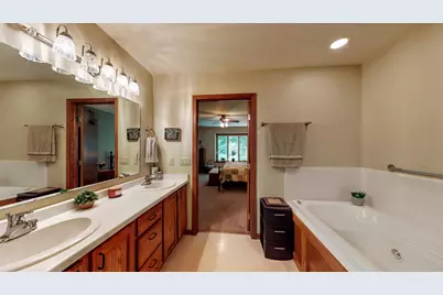 1505  Raveen St, Fort Atkinson, WI 53538 - Photo 42