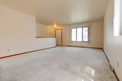 914  Northern Sands Pl, Onalaska, WI 54650 - Photo 8