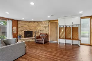 5806 Glen Flora Dr, Greendale, WI 53129 - Photo 14