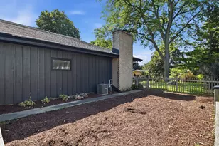 8807 Greenhill Ln, Greendale, WI 53129 - Photo 30