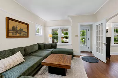 1615 E Beverly Rd #1615A, Shorewood, WI 53211 - Photo 4