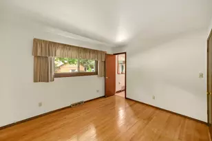 3319 W Woodward Dr, Franklin, WI 53132 - Photo 18